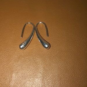 NWOT PAIR OF STERLING TEAR DROP EARRINGS